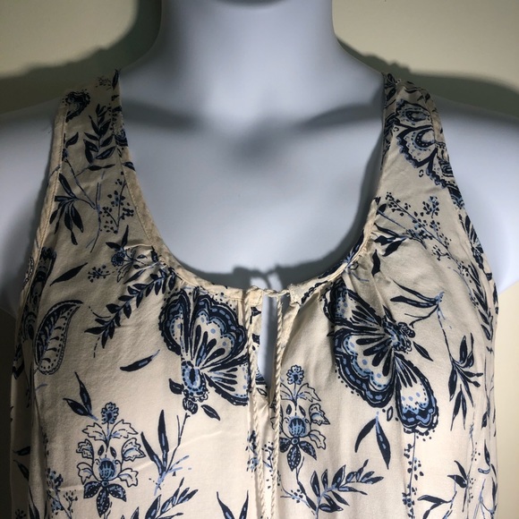 💋Women’s Sleeveless Top Tank. Size M, $5 or 6 for $15 - Picture 8 of 9